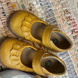 Livie & Luca GUC Size 11